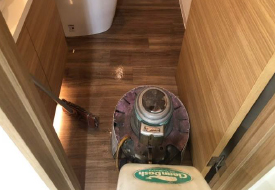 トイレ清掃画像